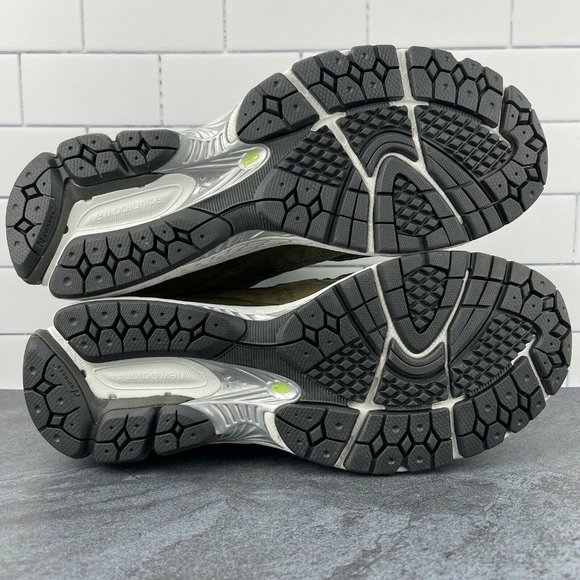 Mens New Balance Running Shoes Size 11 ML2002RG Camo Green Olive Classics NWB - Picture 11 of 12